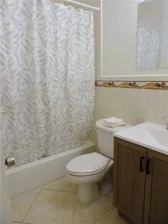 $4,000 | 3134 Southwest 25th Terrace, Unit FRONT, Miami, FL 33133