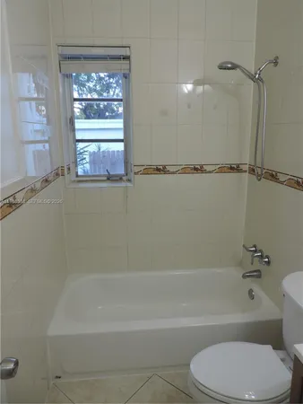 $4,000 | 3134 Southwest 25th Terrace, Unit FRONT, Miami, FL 33133