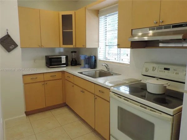 $4,000 | 3134 Southwest 25th Terrace, Unit FRONT, Miami, FL 33133