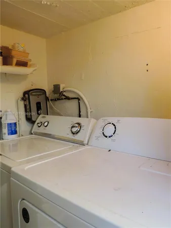 $4,000 | 3134 Southwest 25th Terrace, Unit FRONT, Miami, FL 33133