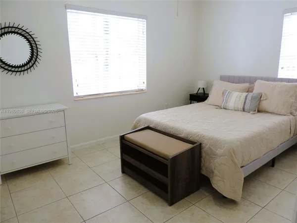 $4,000 | 3134 Southwest 25th Terrace, Unit FRONT, Miami, FL 33133