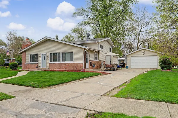 $220,000 | 103 Willow Street, Park Forest, IL 60466