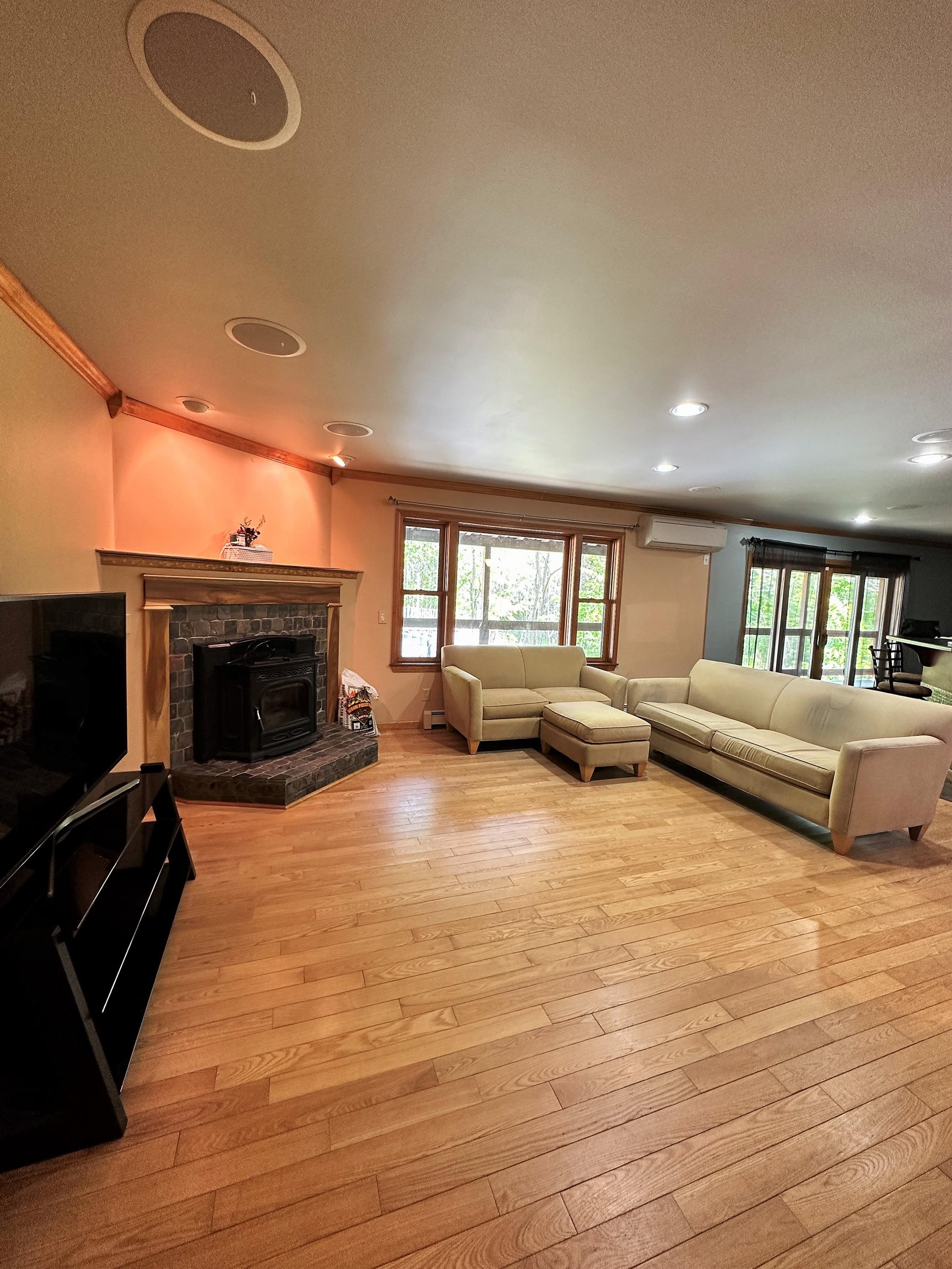 105 Short Falls Road Chichester, NH 03258 - Photo 6 of 29