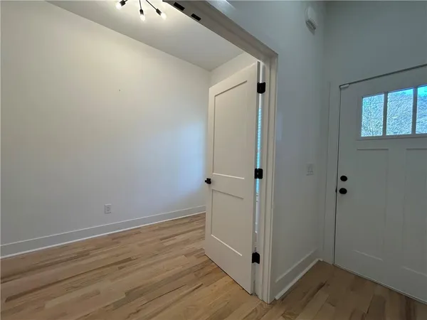 $4,995 | 73 Whitefoord Avenue Southeast, Atlanta, GA 30317