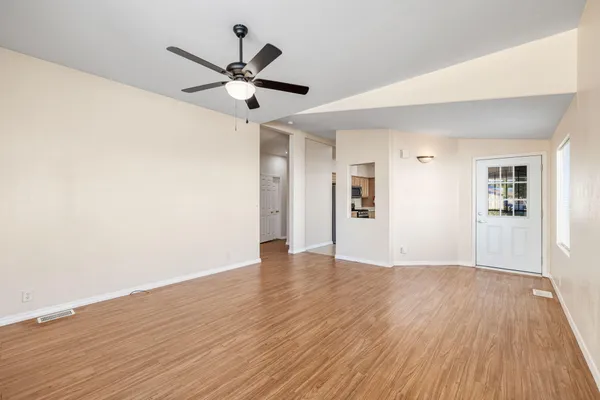 $1,950 | 15300 Palm Drive, Unit 33, Desert Hot Springs, CA 92240