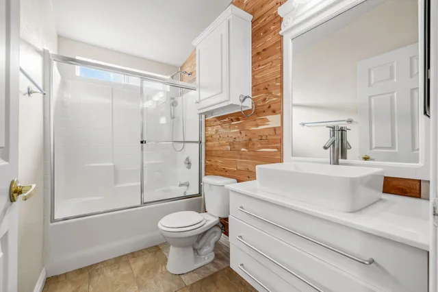 $2,000 | 15300 Palm Drive, Unit 33, Desert Hot Springs, CA 92240