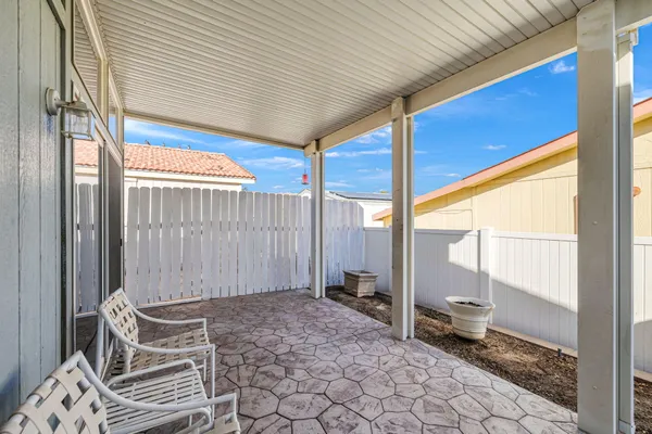 $1,950 | 15300 Palm Drive, Unit 33, Desert Hot Springs, CA 92240