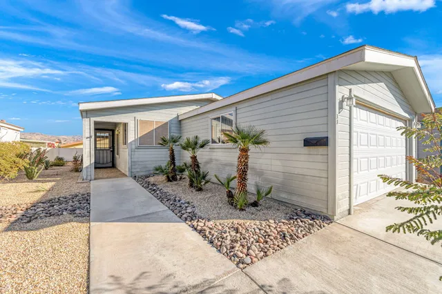 $2,000 | 15300 Palm Drive, Unit 33, Desert Hot Springs, CA 92240