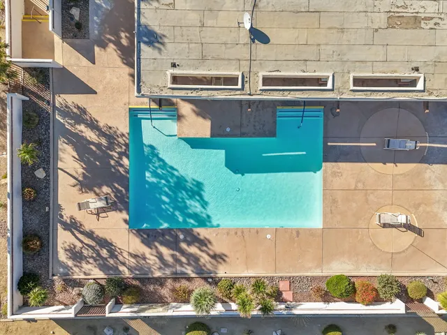 $2,000 | 15300 Palm Drive, Unit 33, Desert Hot Springs, CA 92240