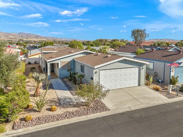 $2,000 | 15300 Palm Drive, Unit 33, Desert Hot Springs, CA 92240