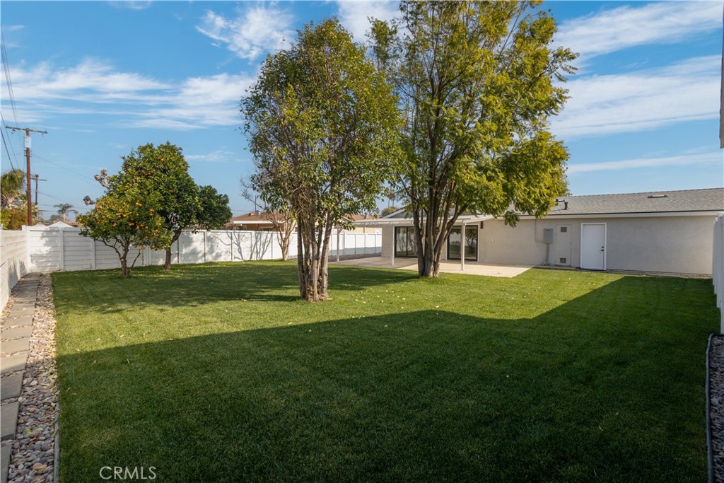 8935 Patrero Street Riverside, CA 92503 - Photo 6 of 16