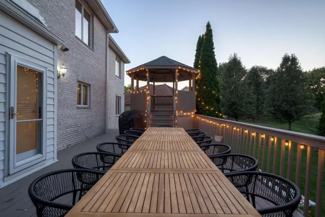 $1,200,000 | 420 Ford Lane, Bartlett, IL 60103