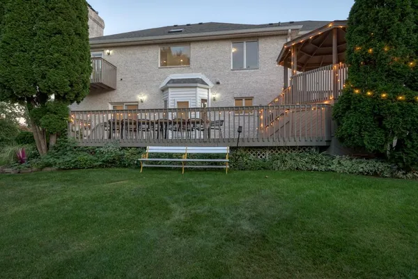 $1,200,000 | 420 Ford Lane, Bartlett, IL 60103