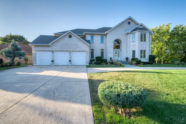 $1,200,000 | 420 Ford Lane, Bartlett, IL 60103