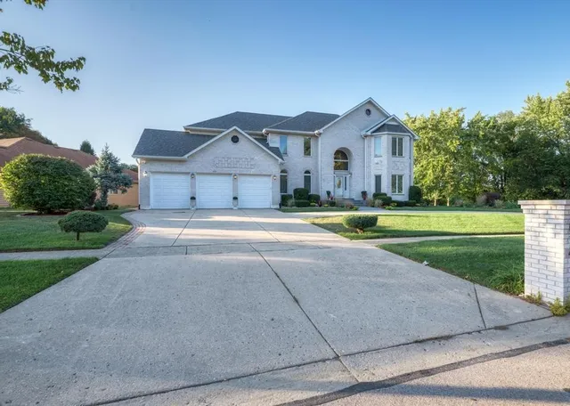 $1,200,000 | 420 Ford Lane, Bartlett, IL 60103
