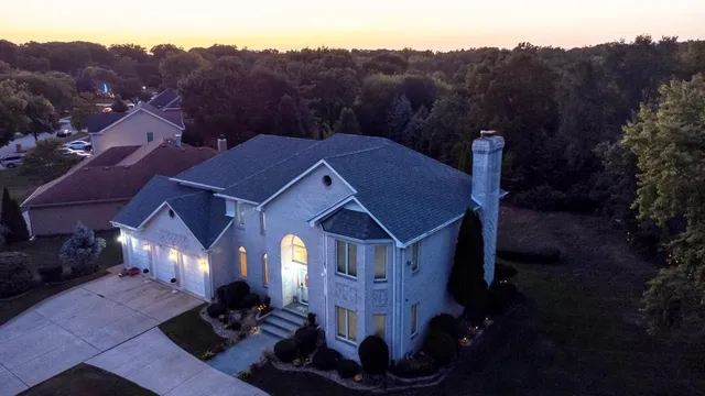 $1,200,000 | 420 Ford Lane, Bartlett, IL 60103