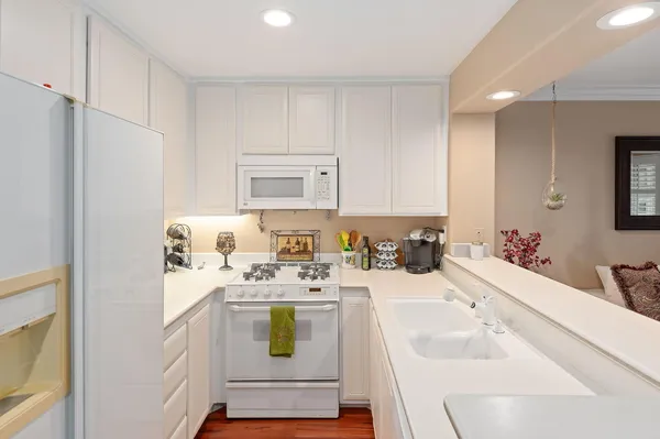 $759,000 | 222 Por La Mar Circle, Santa Barbara, CA 93103