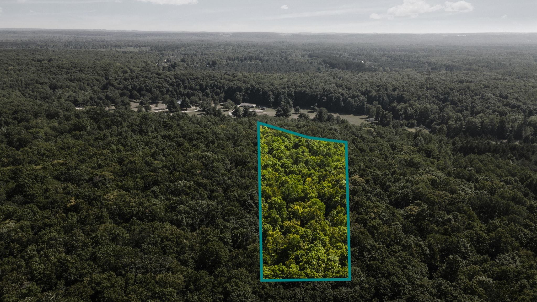 2545 Hoosier Valley Road Traverse City, MI 49685 - Photo 3 of 47 Gallery Image 3