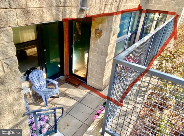 $3,300 | 2301 Champlain Street Northwest, Unit T10, Washington, DC 20009
