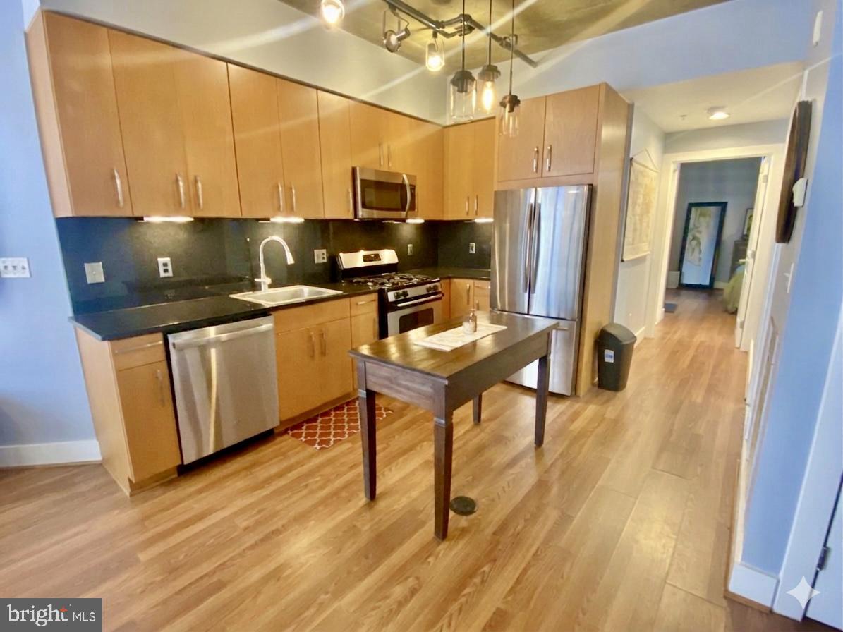 2301 Champlain Street Northwest, Unit T10 Washington, DC 20009 - Photo 5 of 24