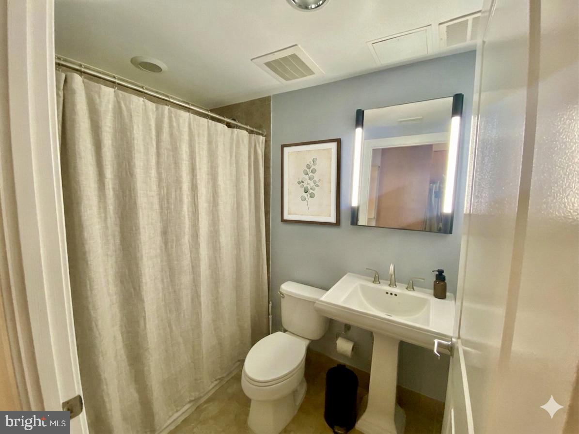 2301 Champlain Street Northwest, Unit T10 Washington, DC 20009 - Photo 8 of 24