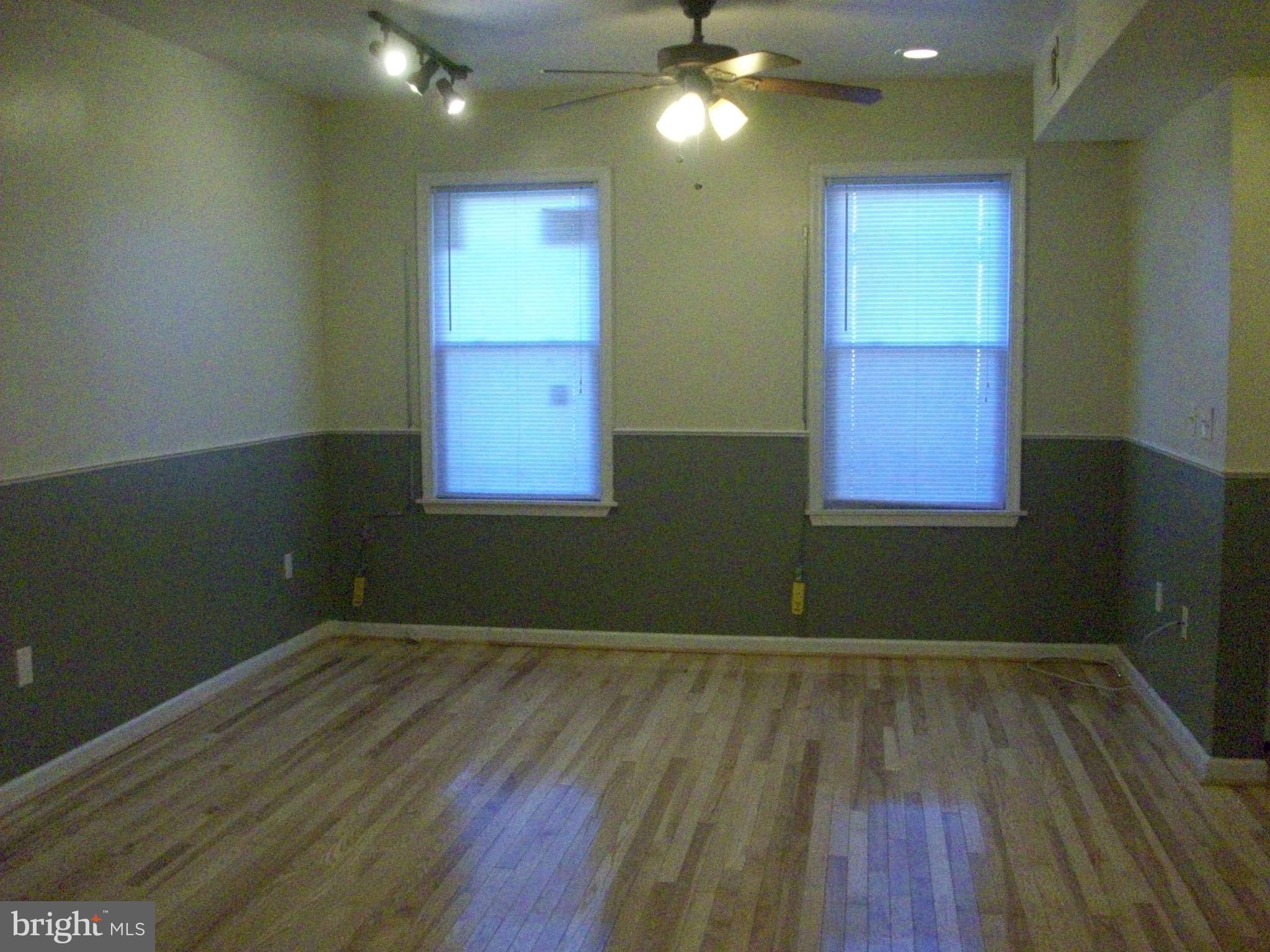 1111 Mt Olivet Road Northeast Washington, DC 20002 - Photo 4 of 15 Living Room