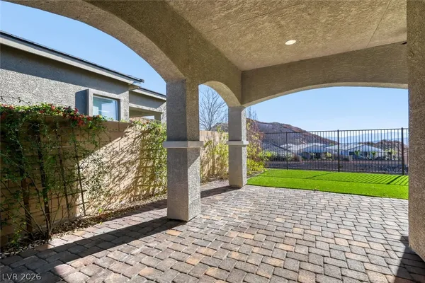 $3,000 | 76 Tatahatso Point Street, Henderson, NV 89011