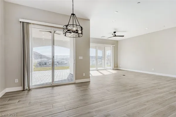 $3,000 | 76 Tatahatso Point Street, Henderson, NV 89011