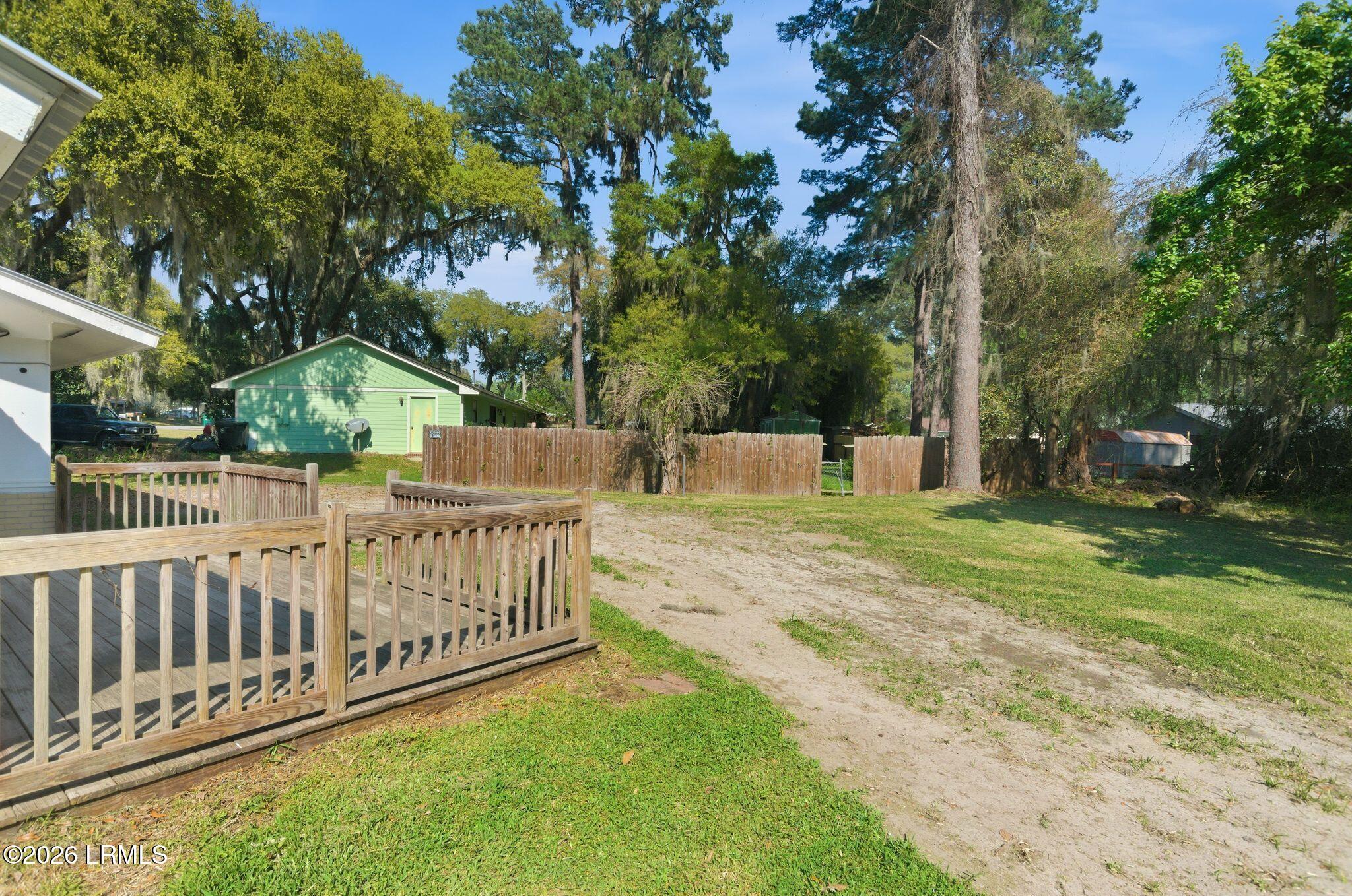 3014 Shell Point Road Beaufort, SC 29906 - Photo 33 of 45 lp2603221-1038