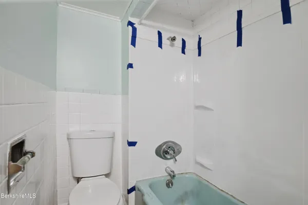 $189,900 | 147 Dewey Avenue, Pittsfield, MA 01201