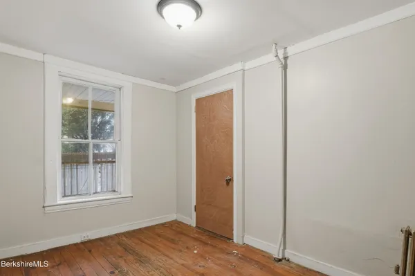 $189,900 | 147 Dewey Avenue, Pittsfield, MA 01201