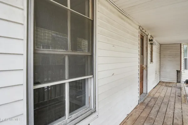 $189,900 | 147 Dewey Avenue, Pittsfield, MA 01201