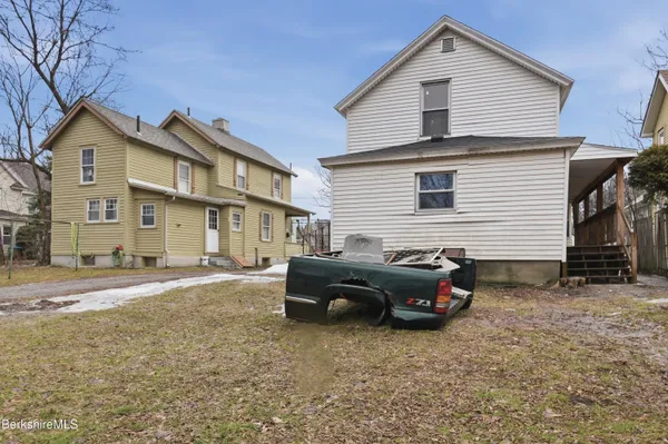 $189,900 | 147 Dewey Avenue, Pittsfield, MA 01201