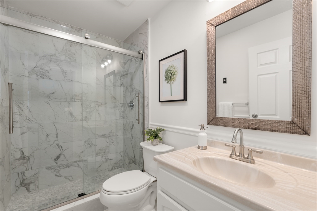 160 Commandants Way, Unit 401 Chelsea, MA 02150 - Photo 5 of 15 Gallery Image 5