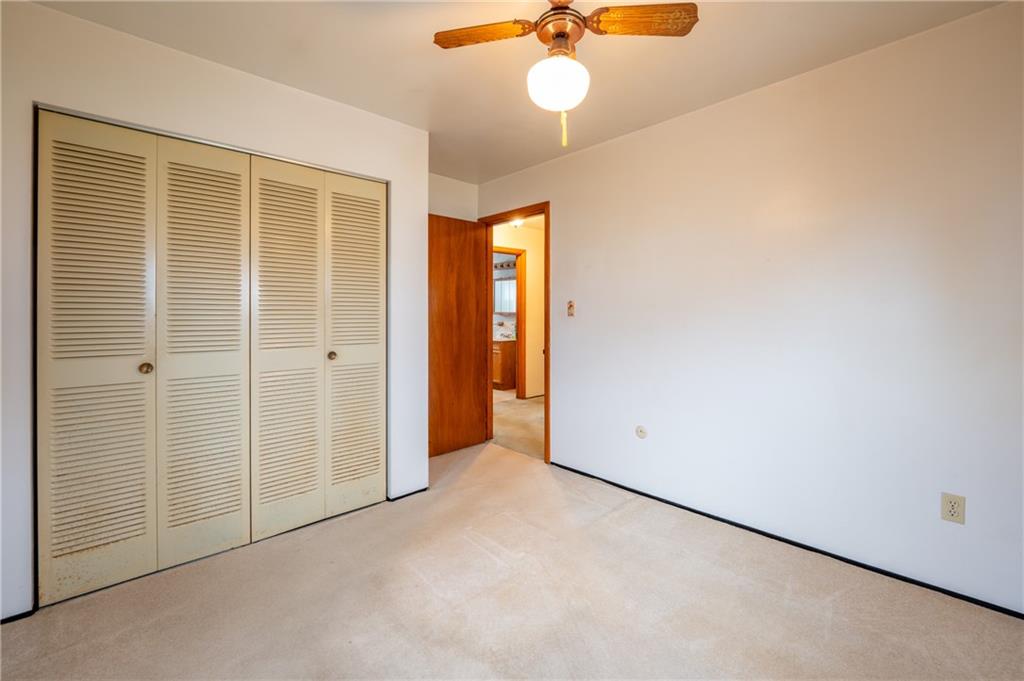 222 Ridgefield Drive Greensburg, PA 15601 - Photo 20 of 28 an empty room with a window