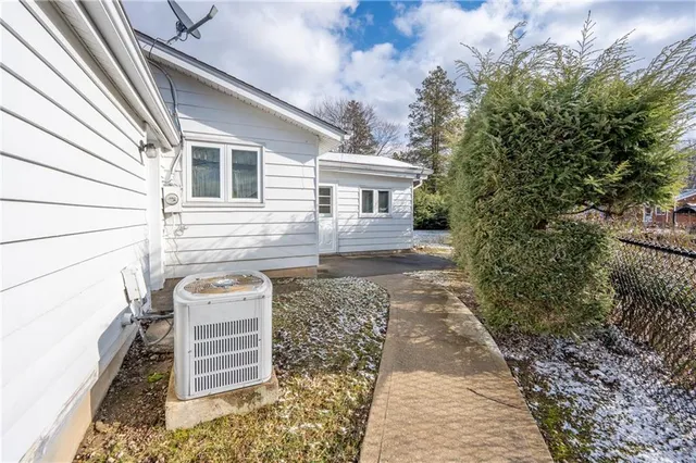 $175,000 | 222 Ridgefield Drive, Greensburg, PA 15601