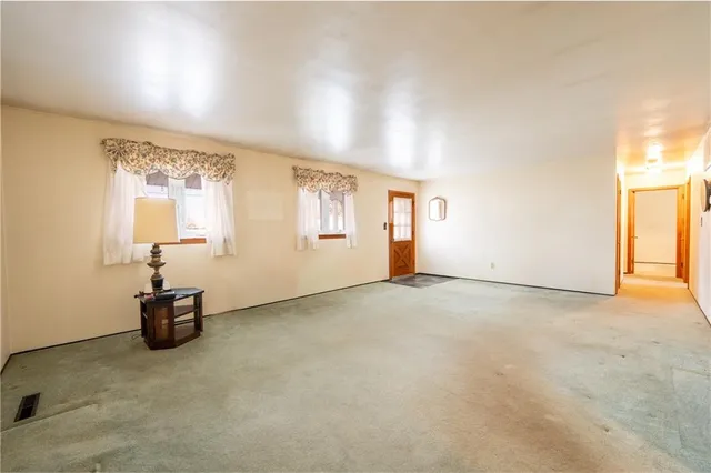 $175,000 | 222 Ridgefield Drive, Greensburg, PA 15601