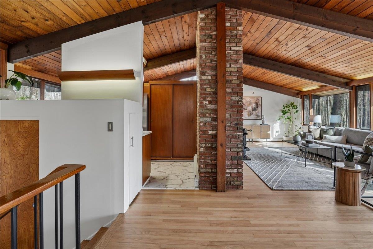 56 Piscataqua Road Dover, NH 03820 - Photo 4 of 60