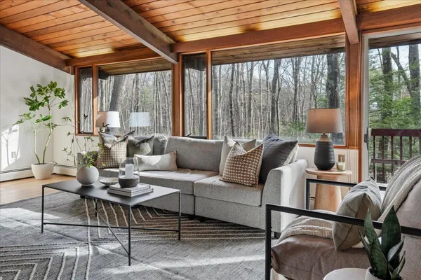 $569,000 | 56 Piscataqua Road, Dover, NH 03820