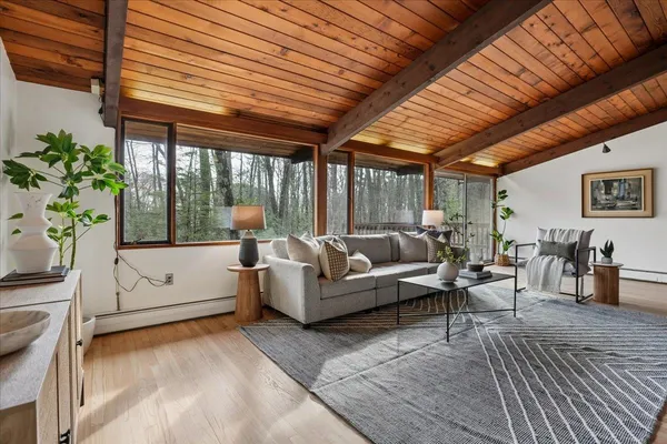 $569,000 | 56 Piscataqua Road, Dover, NH 03820