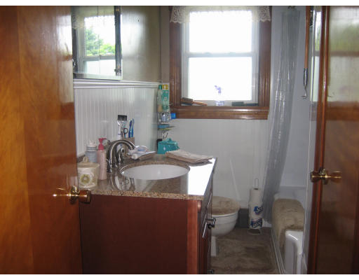 150 Old Warren Road Swansea, MA 02777 - Photo 15 of 15 Gallery Image 15