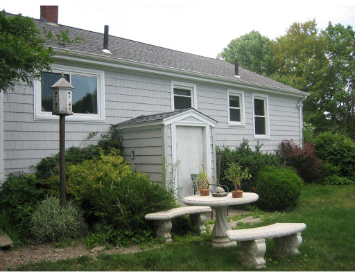 150 Old Warren Road Swansea, MA 02777 - Photo 6 of 15 Gallery Image 6