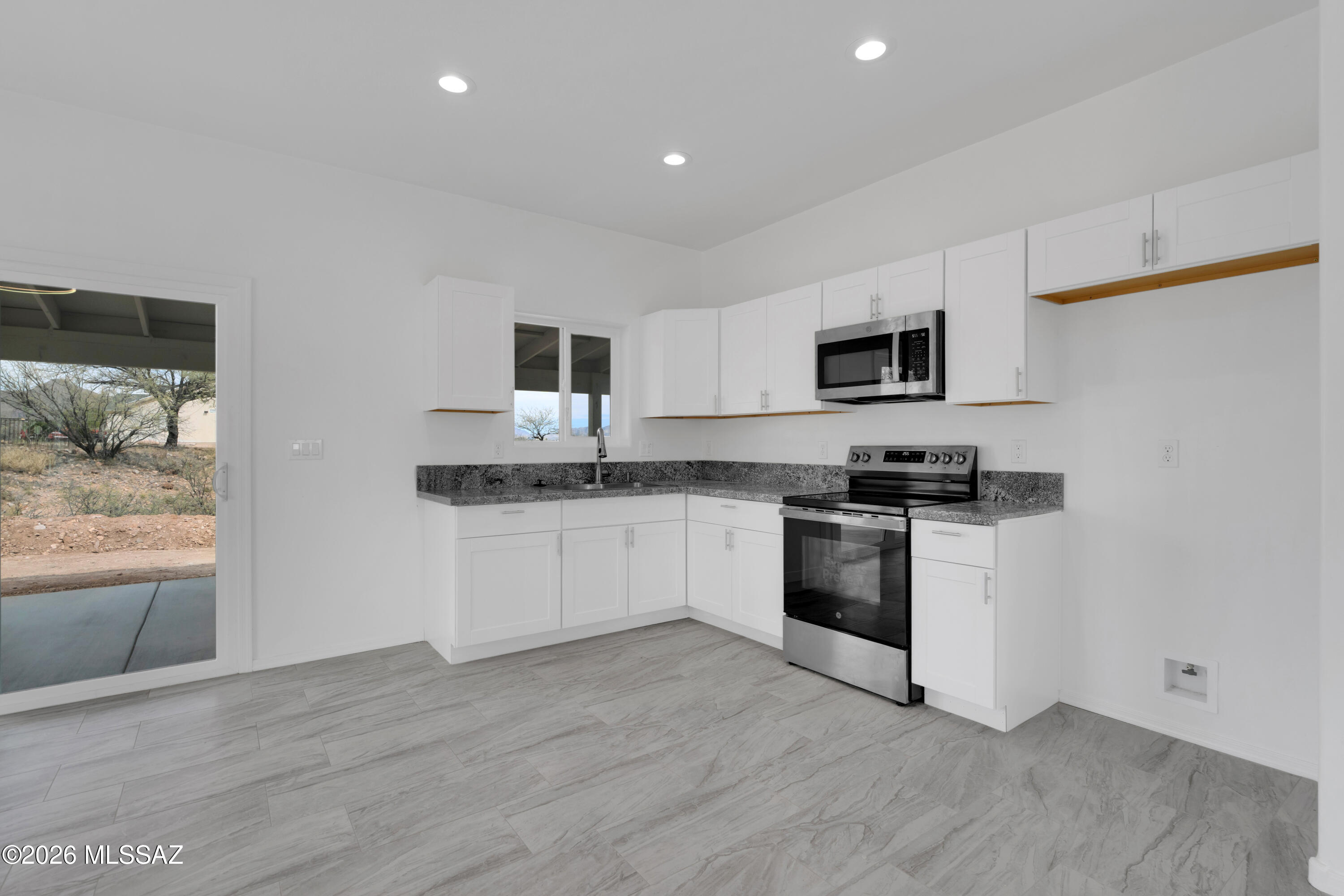 1272 Circulo Yerba Buena Rio Rico, AZ 85648 - Photo 10 of 48 Gallery Image 10