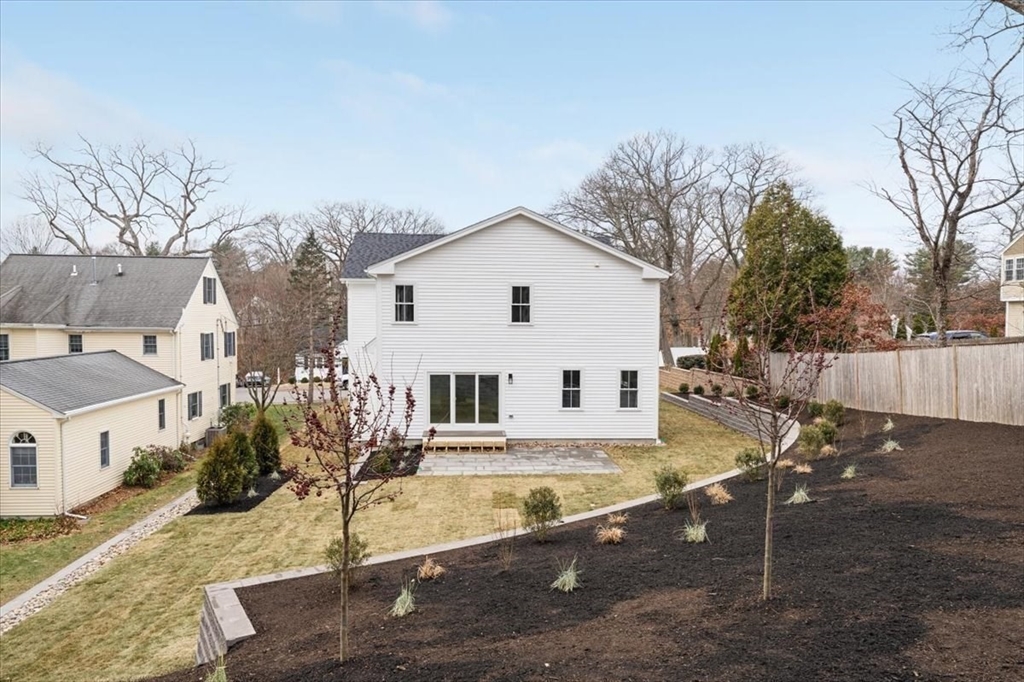 83 Felch Road Natick, MA 01760 - Photo 4 of 32