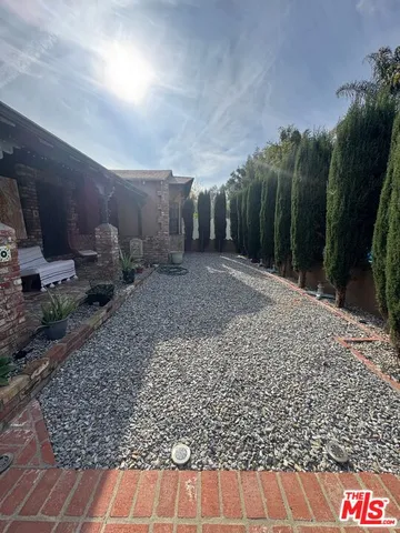 $2,250 | 3340 Floyd Terrace, Los Angeles, CA 90068