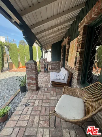 $2,250 | 3340 Floyd Terrace, Los Angeles, CA 90068