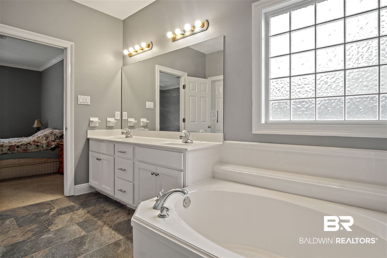 8360 Weatherford Court Daphne, AL 36527 - Photo 22 of 47