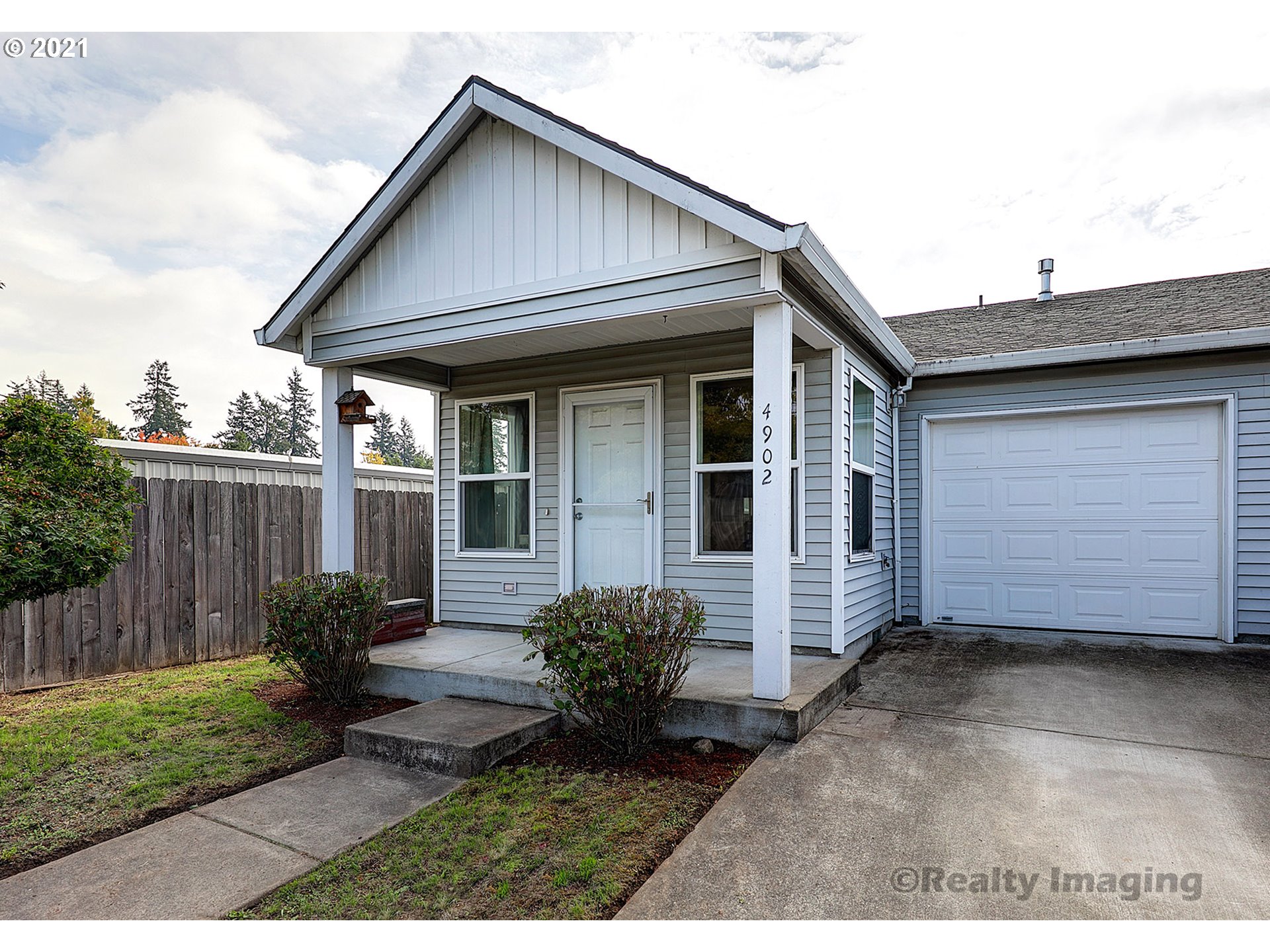 4902 Southwest 9th Court Gresham, OR 97080 - Photo 1 of 16 Gallery Image 1