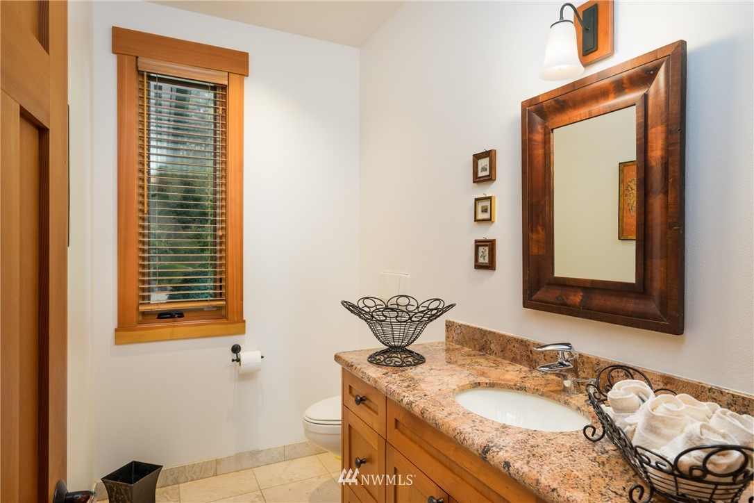 15118 Deception Road Anacortes, WA 98221 - Photo 15 of 25 Gallery Image 15