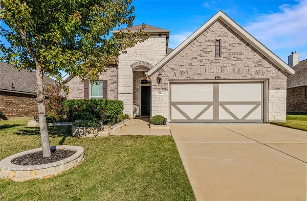 $2,600 | 1124 Diamond Dove Drive, Little Elm, TX 75068